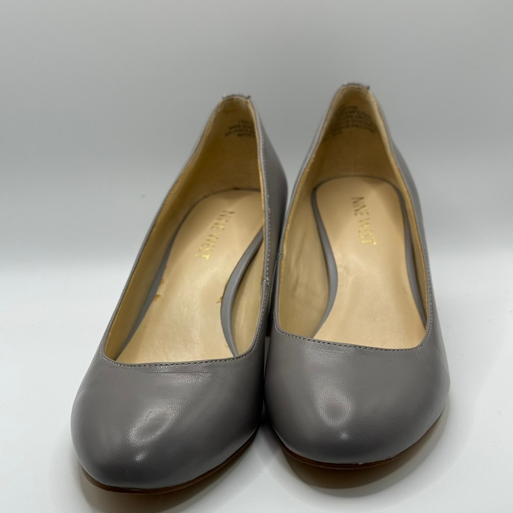 Nine West Astor Grey Leather Block Heel Pumps Round Toe Metallic Trim 6M NW-ASTO